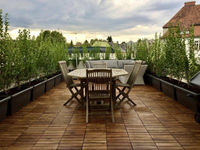 Lichtdurchflutete Dachgeschosswohnung mit 38m2 Terrasse und Fernblick ins Grüne