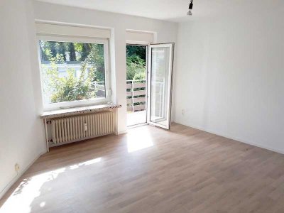Gut geschnittene 3-Zimmer-Wohnung mit Balkon in Raderberg, Köln