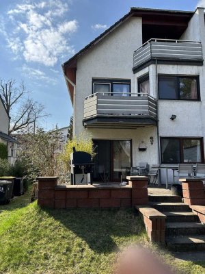 Charmantes Eckreihenhaus mit großem Garten und sonniger Terrasse