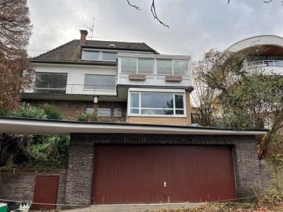 Schönes, sanierungsbedürftiges Einfamilienhaus mit Doppelgarage in Boppard