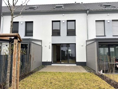 EVERNEST: NEW townhouse for rent 4 bedrooms · 2.5 bathrooms · built-in kitchen · underground parking
