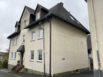 Großzügige 4-Zimmer-Wohnung in zentraler Ruhelage