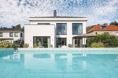 Designer-Villa in traumhafter Lage: Komfort begegnet Exklusivität