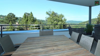 SYTLISCHE ARCHITEKTENVILLA IN BESTER LAGE