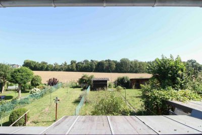 Handwerker aufgepasst. Reihenmittelhaus mit Blick aufs Feld in Bodenburg