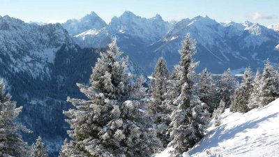 Wunderschönes Landhaus im Alpenvorland / Mieteinnahmen und anschließende Selbstnutzung möglich