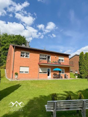 Freistehendes Ein- bis Zweifamilienhaus auf großem Grundstück in bevorzugter Lage von Bardenberg