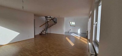 4 Zimmer Wohnung auf 2 Etagen in Solingen-Wald