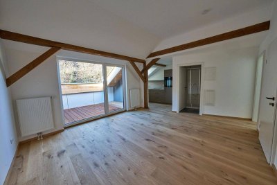 Exklusive 2-Zimmer-Dachgeschosswohnung in Kufstein - Hell &amp; Zentral!