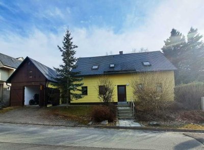 Gepflegtes Wohnhaus in leichter Hanglage