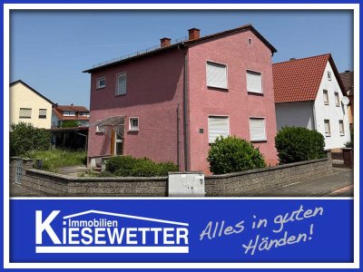 Einfamilienhaus mit Potenzial in ruhiger Lage – 529 m² Grundstück, ca. 150 m² Wohnfläche, 3 Garagen