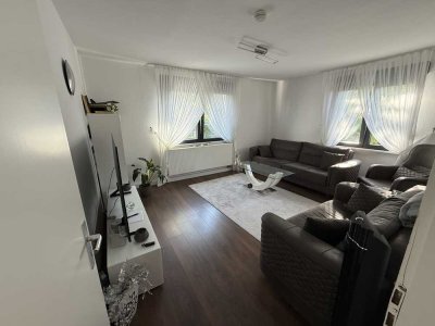 Wunderschöne 3 Zimmer-Wohnung im 1. Obergeschoß , 1.150 €, 62 m²