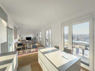 LICHTDURCHFLUTETES & MODERNES 3 METER-PENTHOUSE MIT 20 QM TERRASSE & WEITBLICK