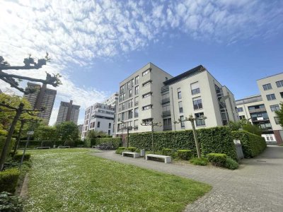 Köln-Bayenthal, helle 5-Zimmer-Maisonette-Penthouse-Wohnung in ruhiger Innenhoflage