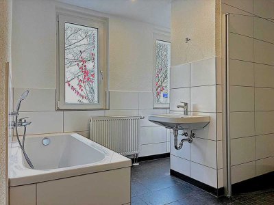 !!! Erstbezug nach Sanierung ab 1.6.26 - 4 Zimmer im EG !!!