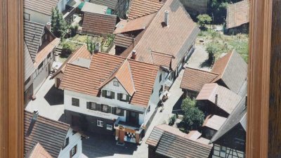 Wohn- und Geschäftshaus in guter zentraler Lage in Weisenbach
