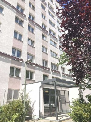 Traum-Apartment in Bestlage Berlin-Mitte! Erstbezug nach Komplettrenovierung mit Fahrstuhl und EBK!