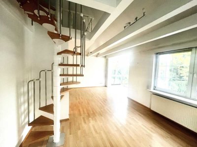 2,5-Zimmer Maisonette-Wohnung - Wintergarten & zusätzlich 31m² Nutzfläche im ausgebauten Spitzboden