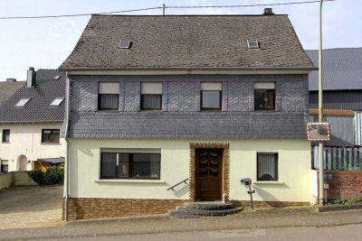 Stilvolles Bauernhaus in zauberhaftem Hunsrückdorf!