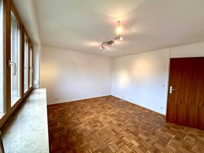 Ideal für die Familie! - Geräumige 4 Zimmer Wohnung mit Südbalkon in ruhiger Wohnlage