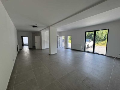 Modernes 80 m² Apartment mit Terrasse & Stellplatz in Engelskirchen-Wiehlmünden