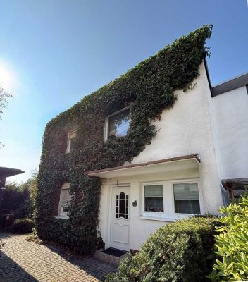 Provisionsfrei - Gepflegtes Reihenendhaus in ruhiger Lage in Niestetal-S.