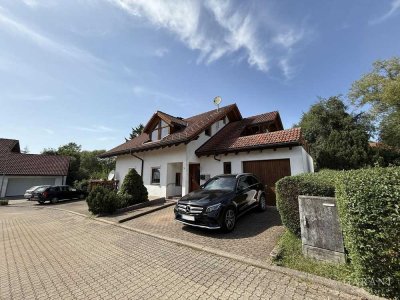 Dreifamilienhaus mit freier Wohnung zum Selbstbeziehen!