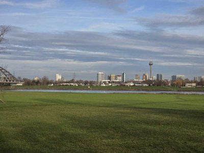 Top Appartement mit Balkon am Neusser Rheinpark-Center