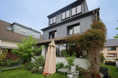 Platz für die gesamte Familie mit 30 m² Zusatzfläche im Dachgeschoss