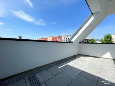 PROVISIONSFREI - NEUBAU | Klimatisierte 2-Zimmer Dachgeschoss-Traum mit Anninger-Blick &amp; großer Dachterrasse im Zentrum