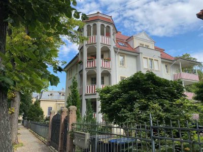 Freundliche 2-Raum-Wohnung mit EBK und Balkon in Weimars bester Lage