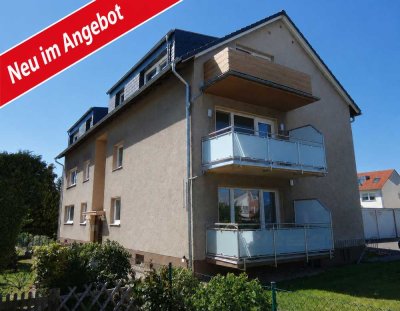 Gemütliche und preislich attraktive 3-Zimmer-Dachgeschoss-Wohnung in Rheindorf Süd