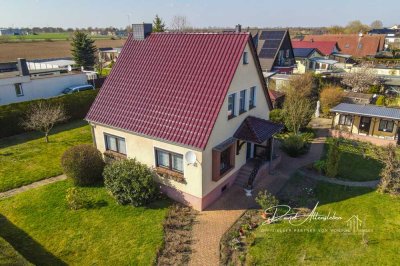 Einfamilienhaus auf herrlich angelegtem Grundstück in idyllischer Umgebung