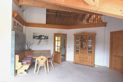 Traumhaft schöne möb. 3 Zimmer DG Wohnung als FEWO ca. 90qm ruhig in Oberstaufen-Salmas für 1-2 Pers