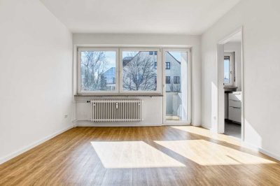 3,7% AFA!! Am Stadtpark! Renovierte 2-ZKB mit großen Balkon *Provisionsfrei! NEBENKOSTEN SPAREN*
