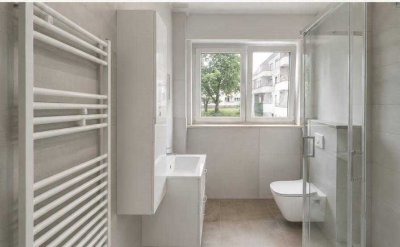 Wohnen mit Charakter: 2-Zimmer-Wohnung in Berlin-Lankwitz