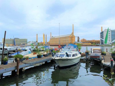 Spreeblick & Sonnenbalkon – Komplett möbliertes 1-Zimmer-Domizil