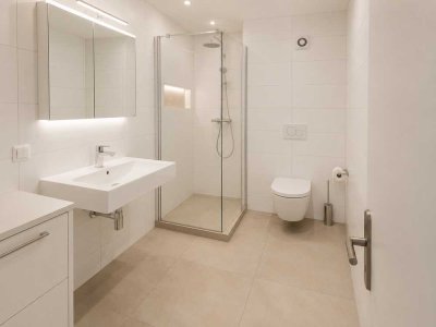 Saniert, mit Balkon und Pkw-Stellplatz
-nahe Savignyplatz und Ku´damm im Wielandkiez-