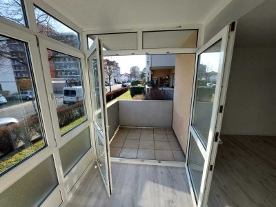 Frisch renovierte 3-Zimmer-Wohnung mit Wintergarten & Balkon – sofort bezugsfrei!