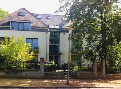 Geschmackvolle, gepflegte 4,5-Zimmer-Wohnung mit gehobener Innenausstattung mit EBK in Darmstadt
