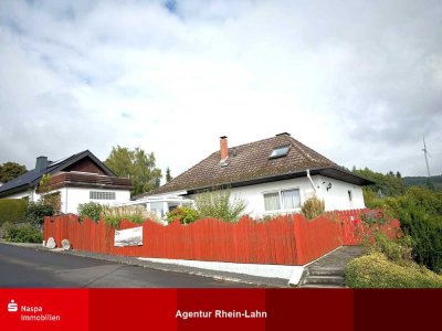 Hambach: Charmantes Einfamilienhaus mit Wintergarten