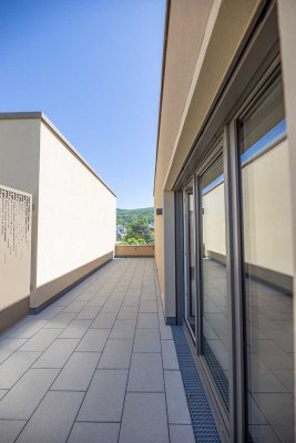 Exklusive Penthouse-Wohnung mit Einbauküche und großzügiger Dachterrasse