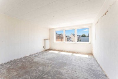 Freie 2-Zi.-Wohnung mit Burgblick und Möglichkeit zur individuellen Gestaltung in Gärten h. d. Veste