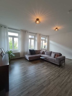 Geräumige 2-Zimmer-Maisonettewohnung (gerne Möbelübernahme)