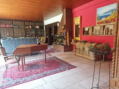 *Bungalow freistehend,für die große Familie, oder auch als Mehrfamilienhaus umbaubar, +