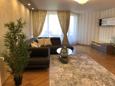 10 Min. zu Fuß zum Ku'damm, wunderschöne, helle 3-Zimmer-Wohnung mit Balkon u. Tiefgarage, 14193