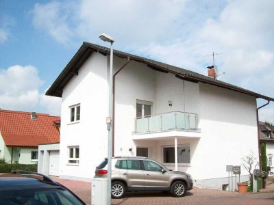 Gehobenes Einfamilienhaus mit großer Garage in Viernheim