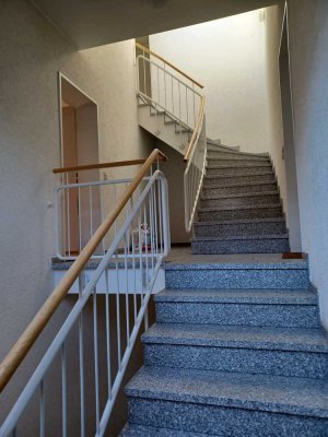 Schöne und ruhig gelegene Maisonettewohnung mit Balkon