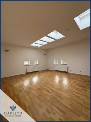 Wunderschöne 5-Raum Wohnung Inklusive neuer Einbauküche, Stellplatz & Option auf Gartenfläche!