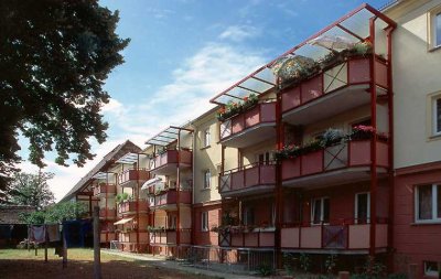 Sanierte 3-Raumwohnung mit Balkon im 1. OG